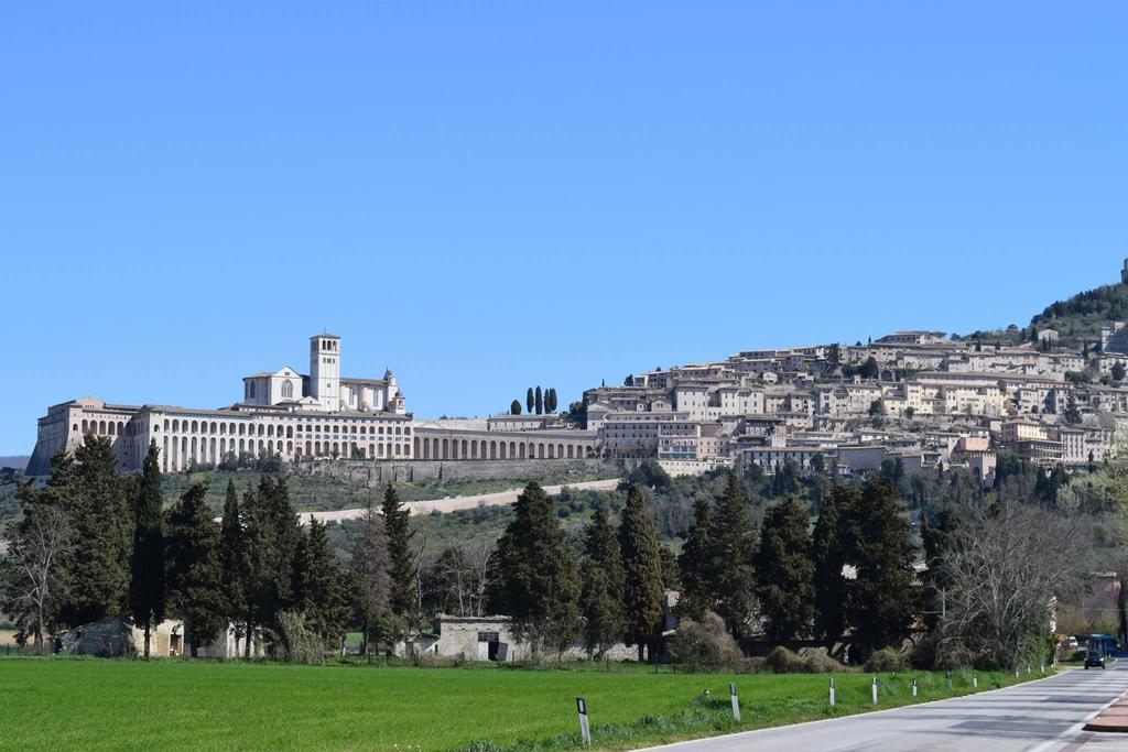 Apartments Aurora Delle Rose Assisi Kültér fotó